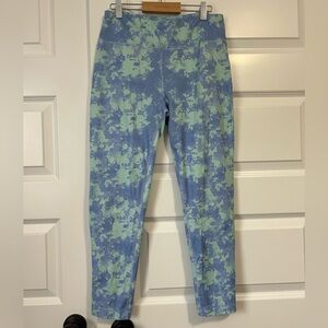 Vineyard Vines Performance Tie Dye Blue and Green Leggings